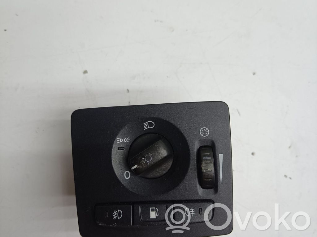 Volvo V50 Light switch 