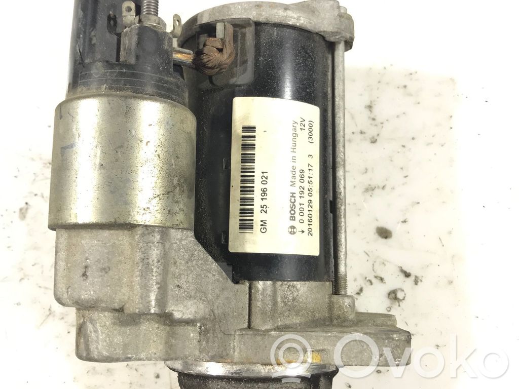 Opel Corsa E Starteris 