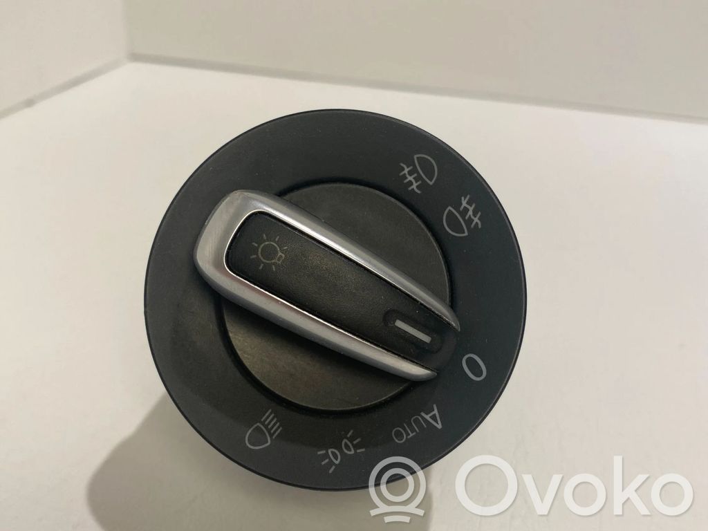 Volkswagen PASSAT B6 Light switch 