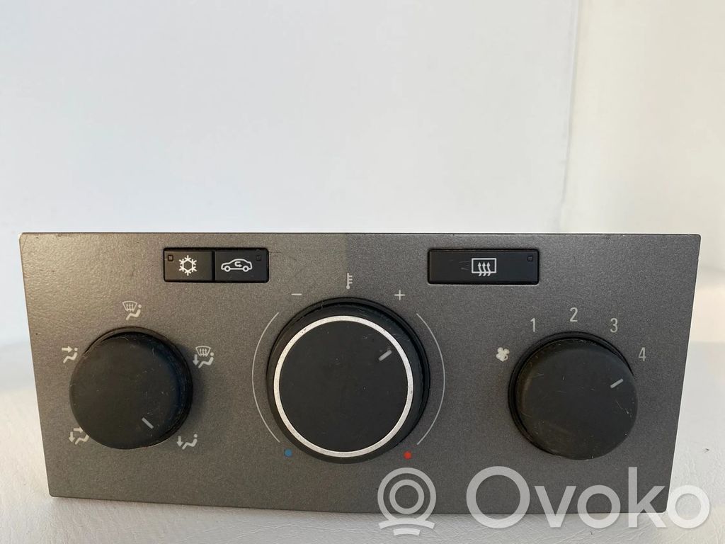 Opel Astra H Climate control unit 