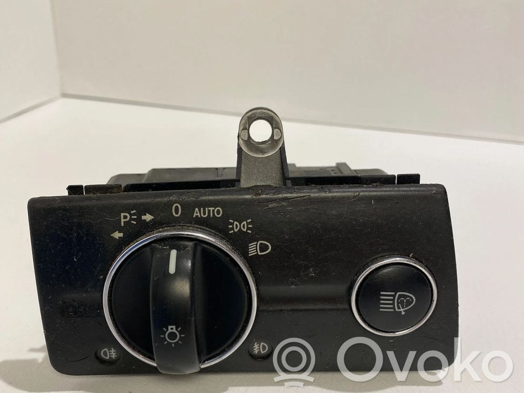 Mercedes-Benz E W211 Light switch 