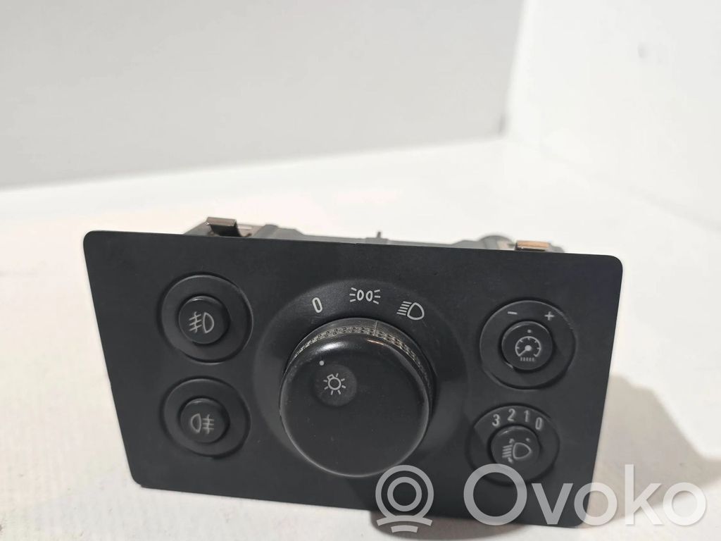 Opel Zafira B Light switch 