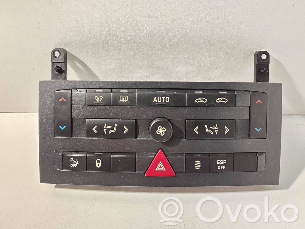 Peugeot 407 Climate control unit 