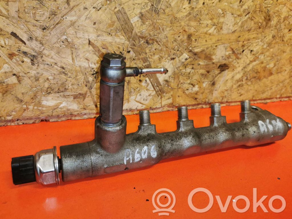Opel Astra H Fuel main line pipe 