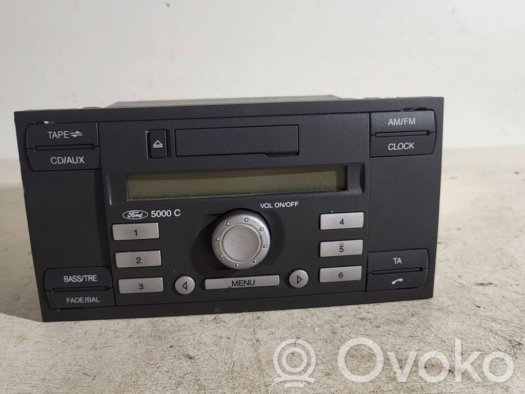Ford Fusion Radio/CD/DVD/GPS head unit 