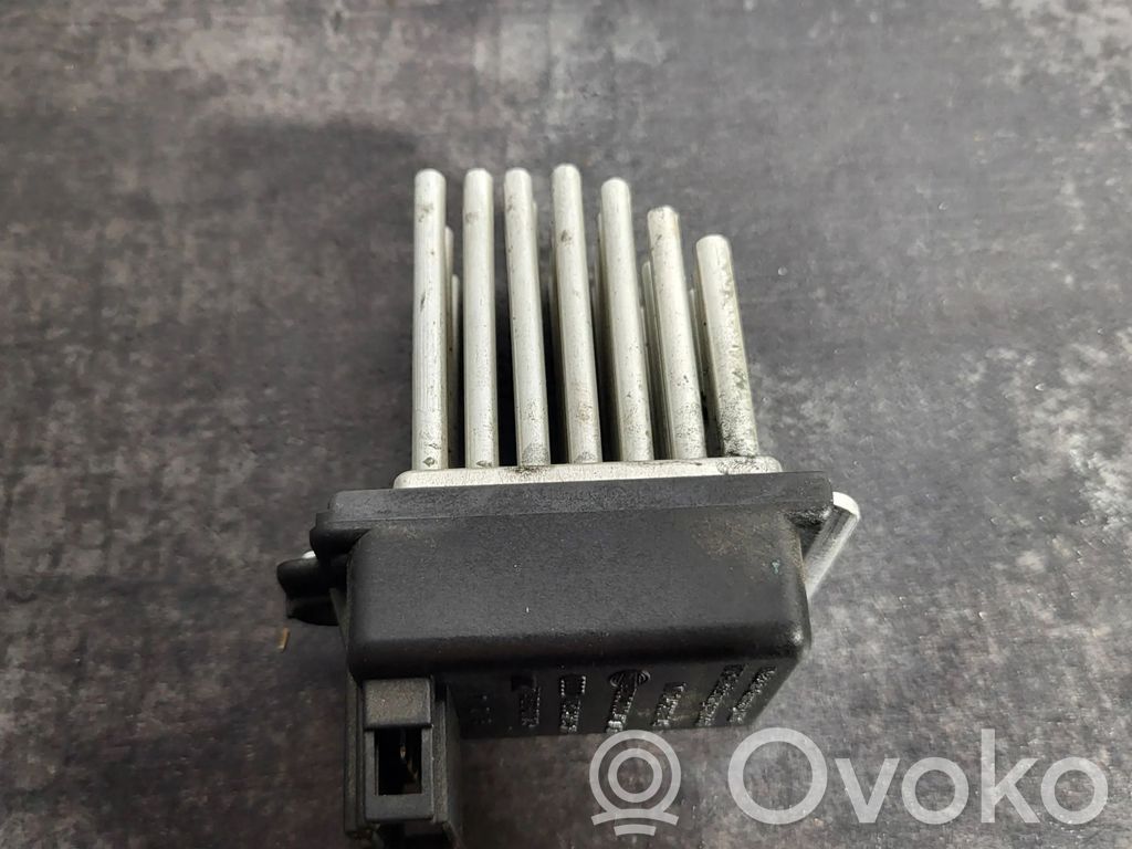 Audi A6 S6 C5 4B Rezystor / Opornik dmuchawy nawiewu 