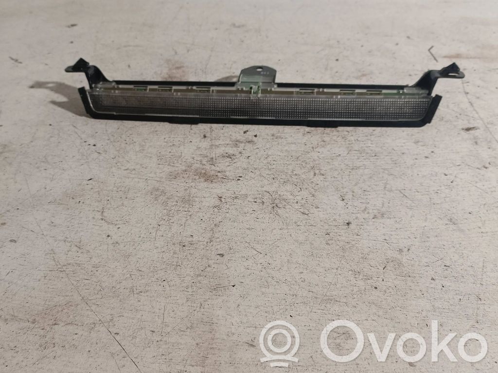 Volvo V70 Third/center stoplight 