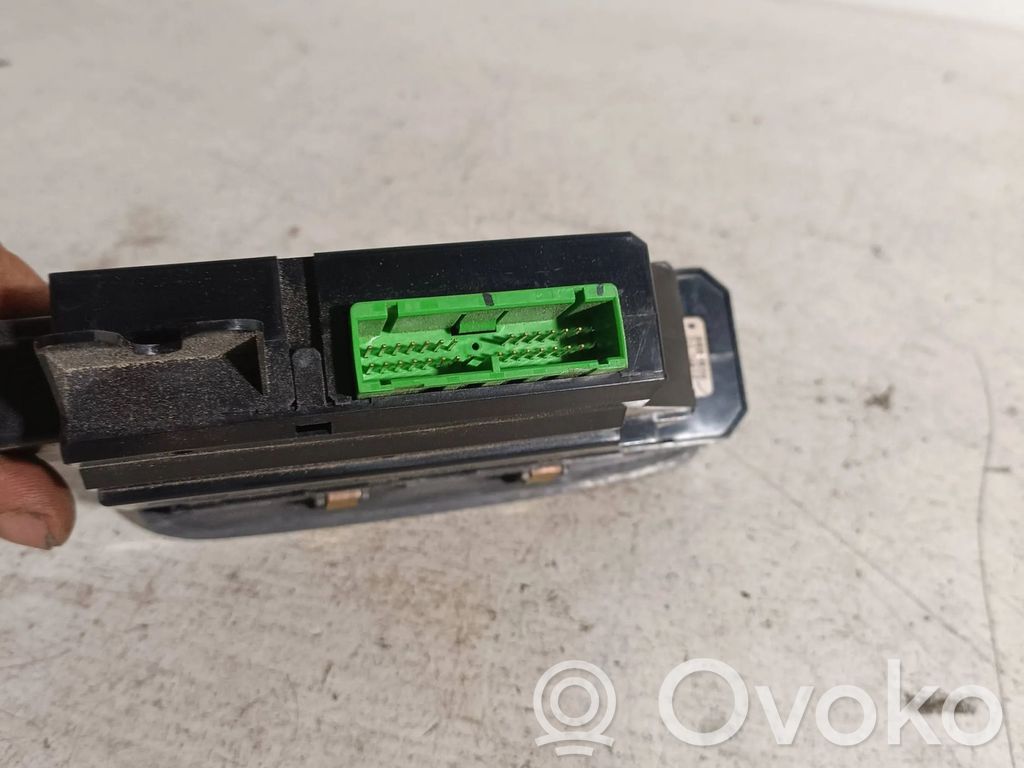 Volvo S60 Electric window control switch 