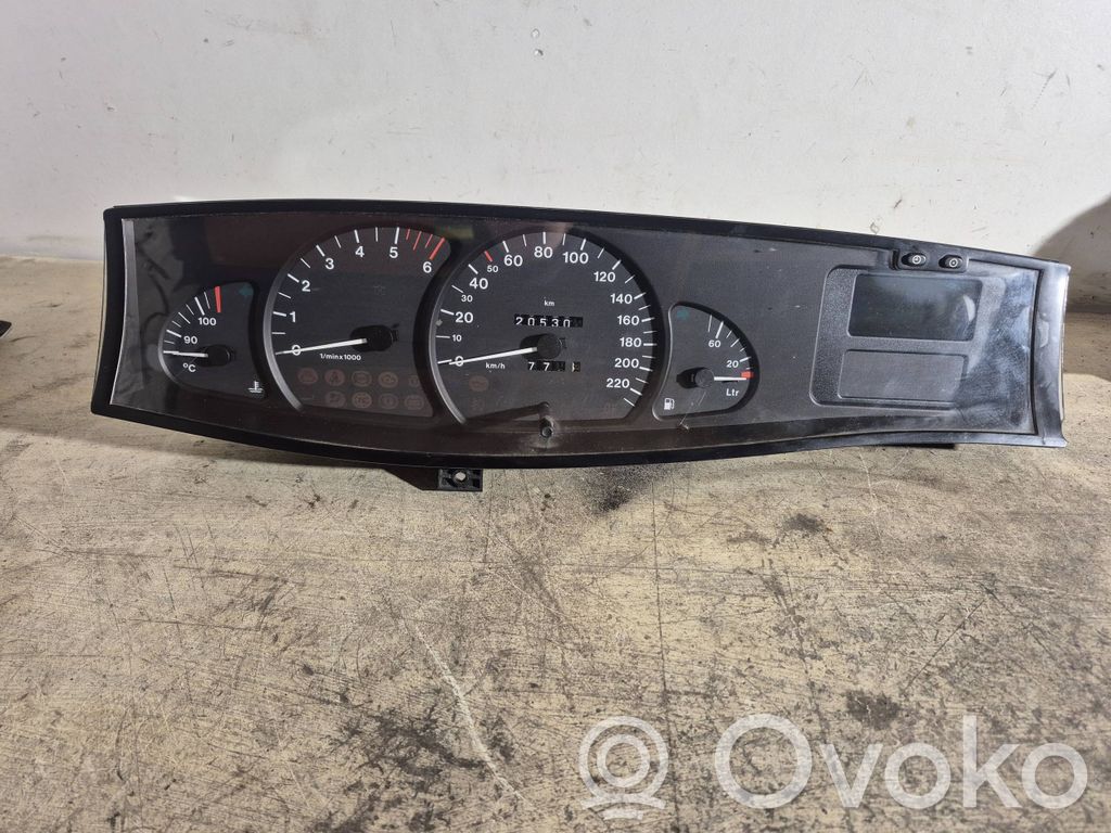 Opel Omega B1 Speedometer (instrument cluster) 