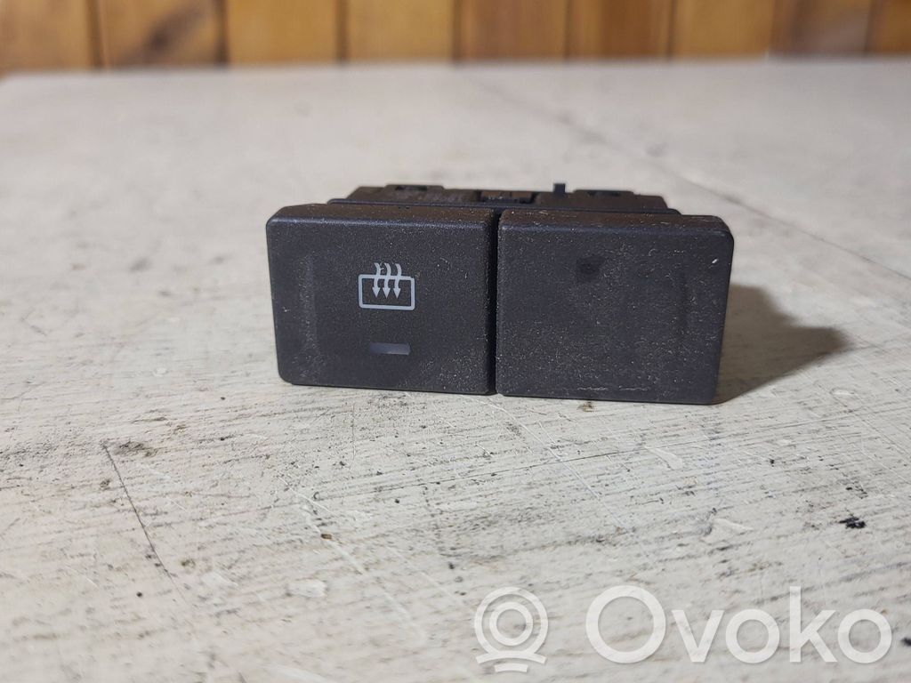 Ford Fiesta Windscreen/window heater switch 