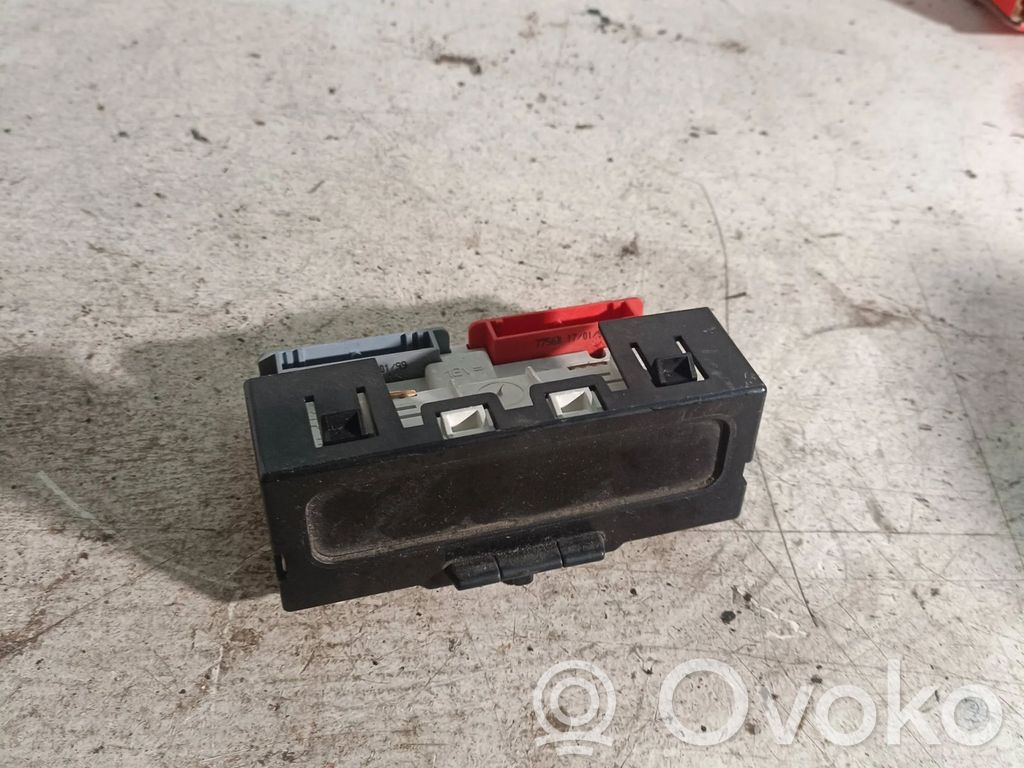 Renault Clio II Screen/display/small screen 