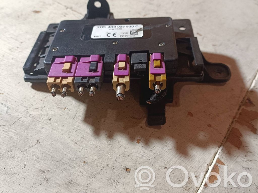Audi A3 S3 8L Aerial antenna amplifier 