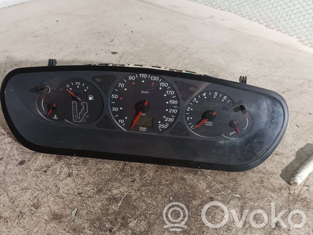 Citroen C5 Spidometrs (instrumentu panelī) 