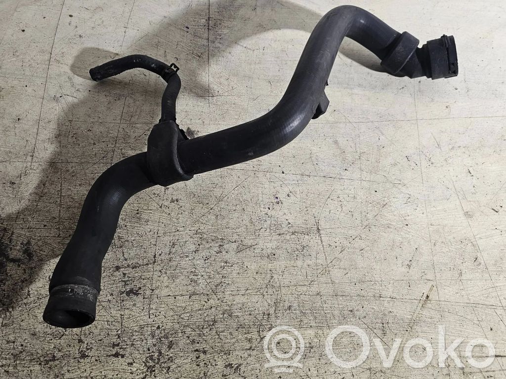 Volkswagen PASSAT B5 Engine coolant pipe/hose 