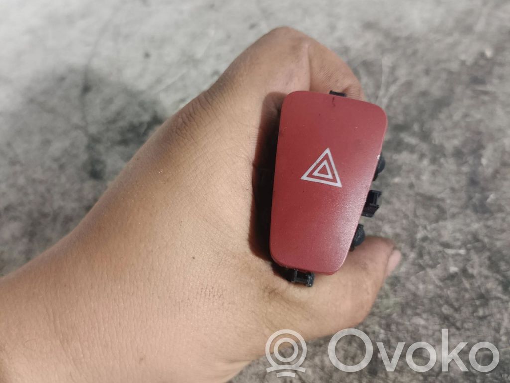 Fiat Croma Hazard light switch 