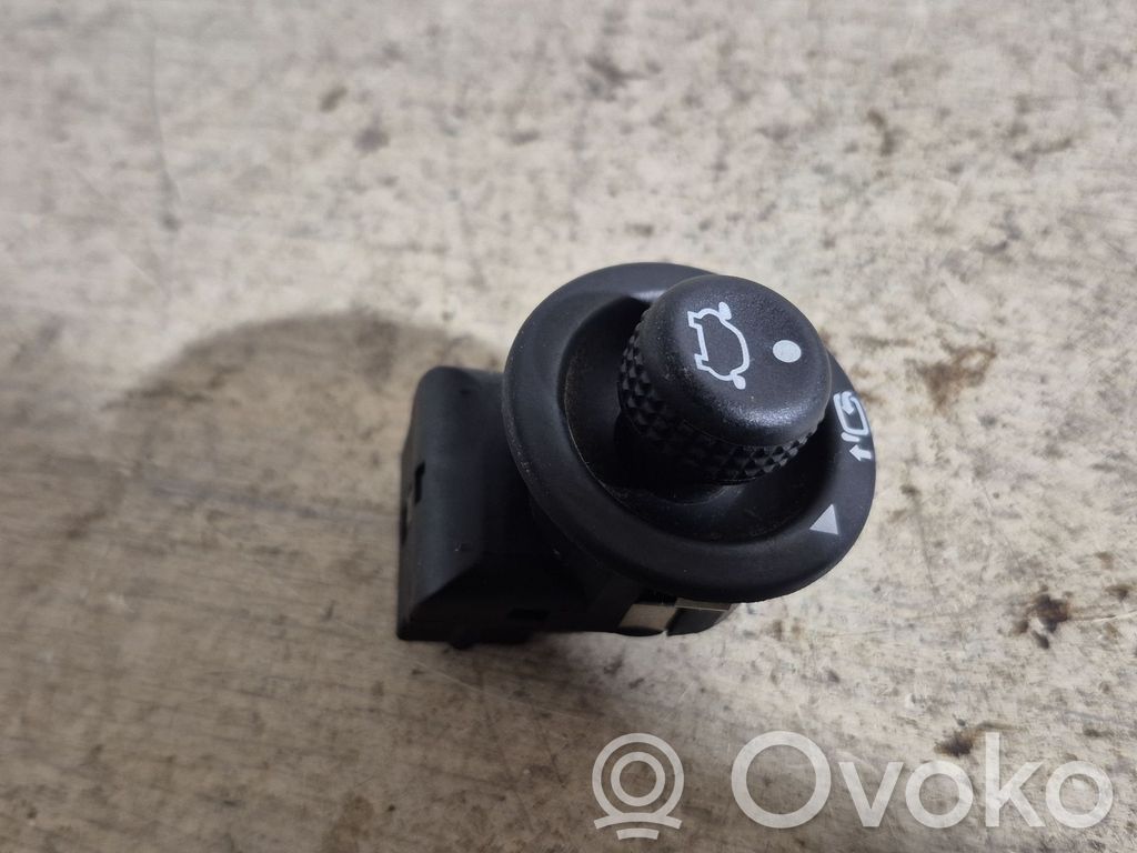Ford Fiesta Wing mirror switch 