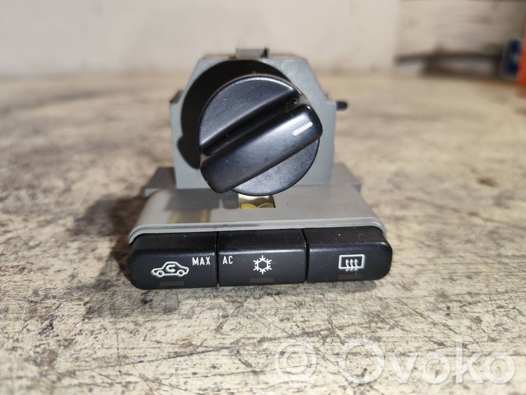 Opel Zafira A Climate control unit 