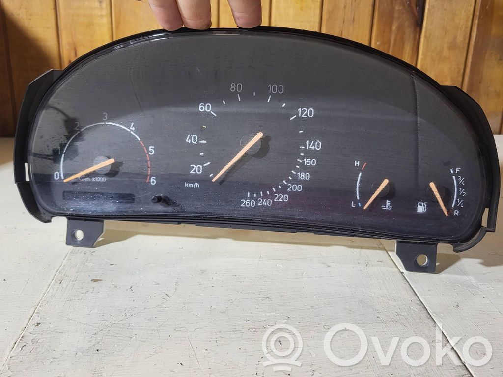Saab 9-5 Speedometer (instrument cluster) 