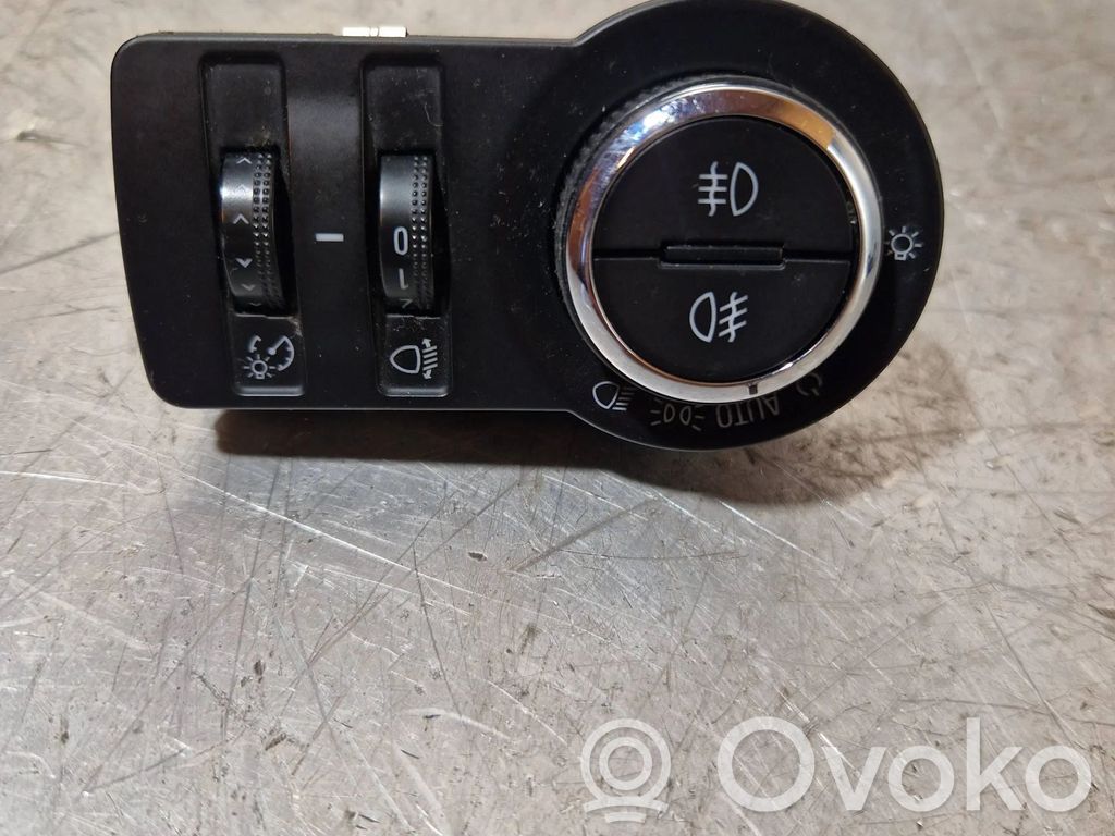 Opel Insignia A Light switch 