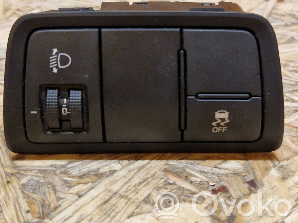 Hyundai i20 (GB IB) Headlight level height control switch 