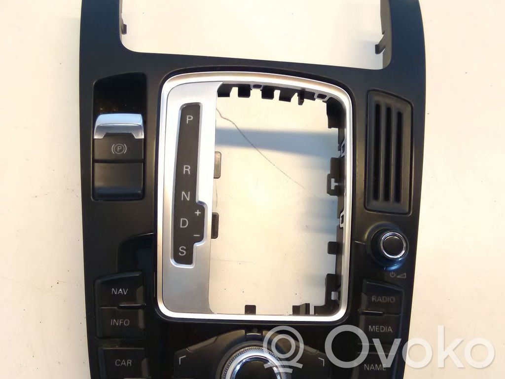 Audi A5 8T 8F Unidad central de control multimedia 