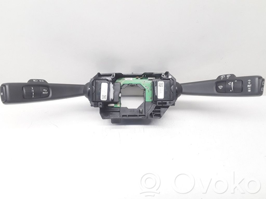 Volvo V40 Wiper turn signal indicator stalk/switch 