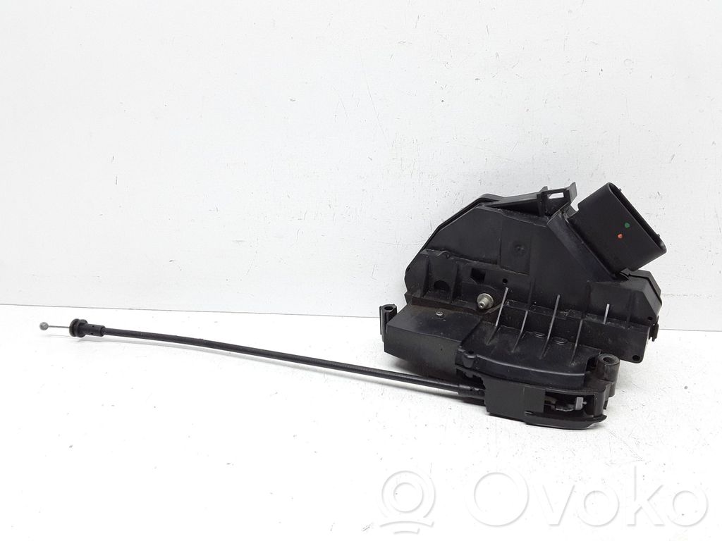 Volvo V60 Front door lock 