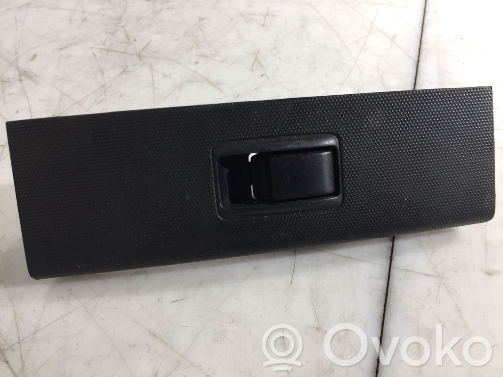 Toyota Corolla Verso AR10 Electric window control switch 