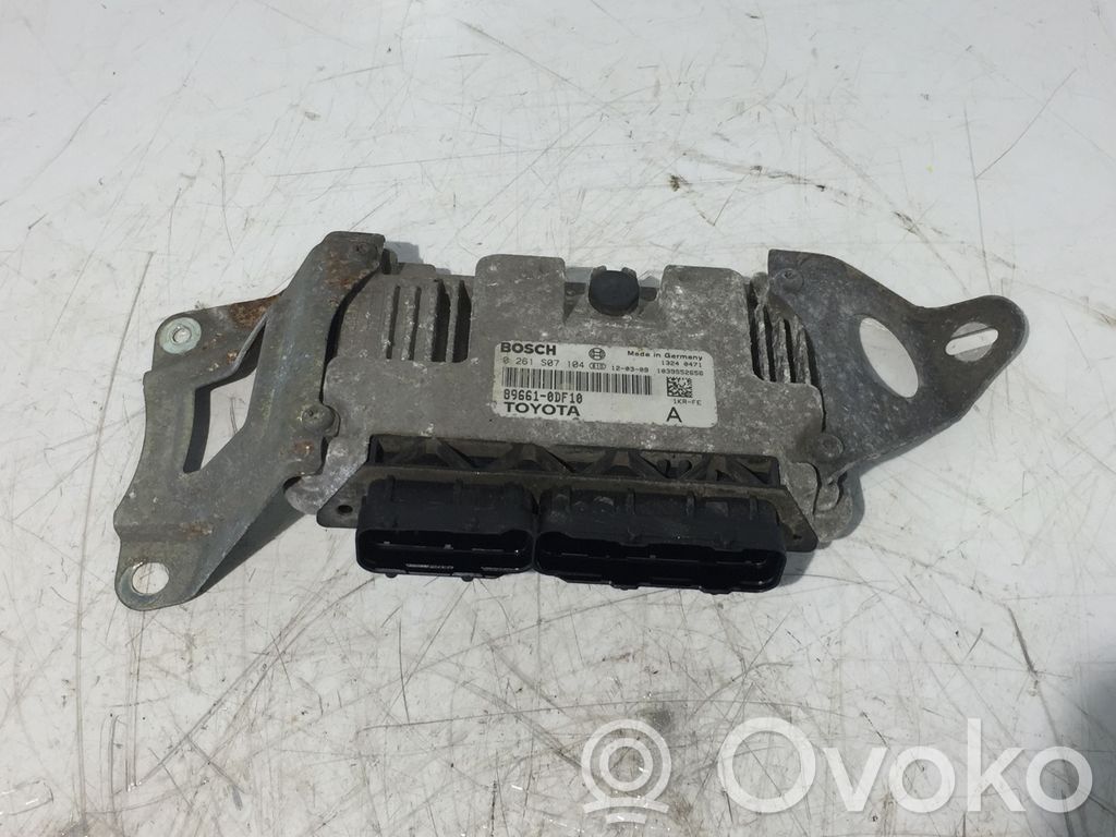 Toyota Yaris Engine control unit/module 