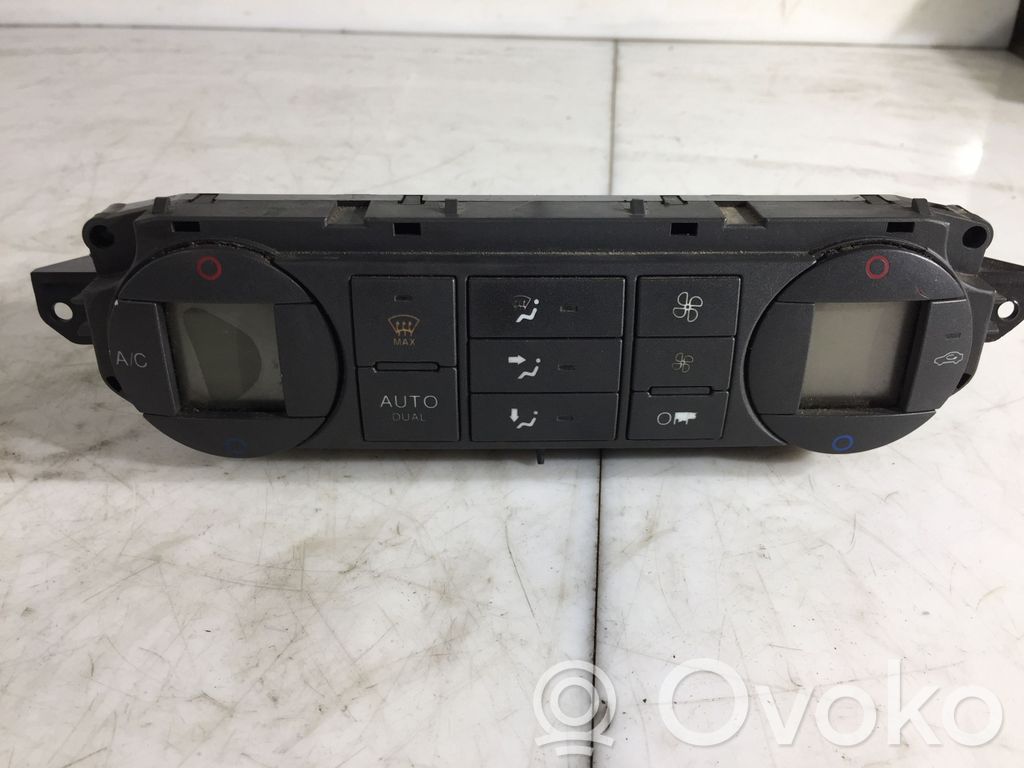 Ford Focus C-MAX Climate control unit 