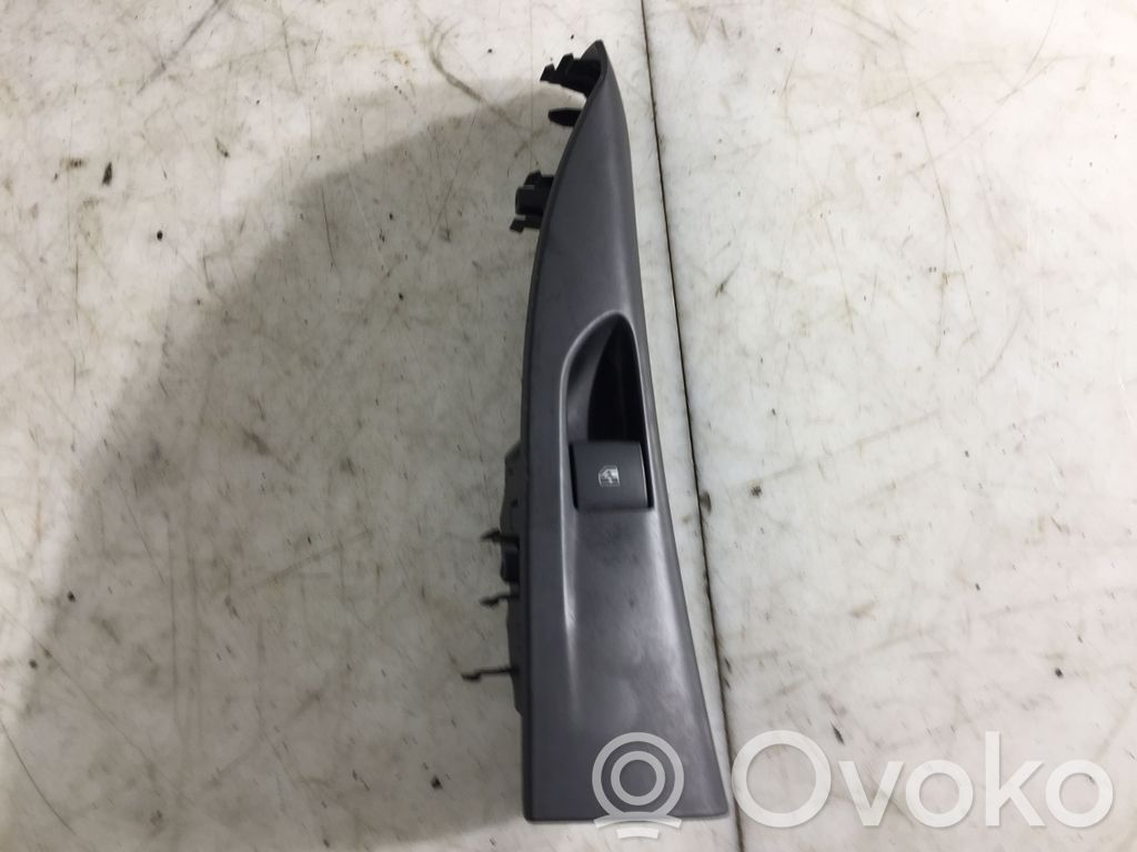 Opel Insignia A Electric window control switch 