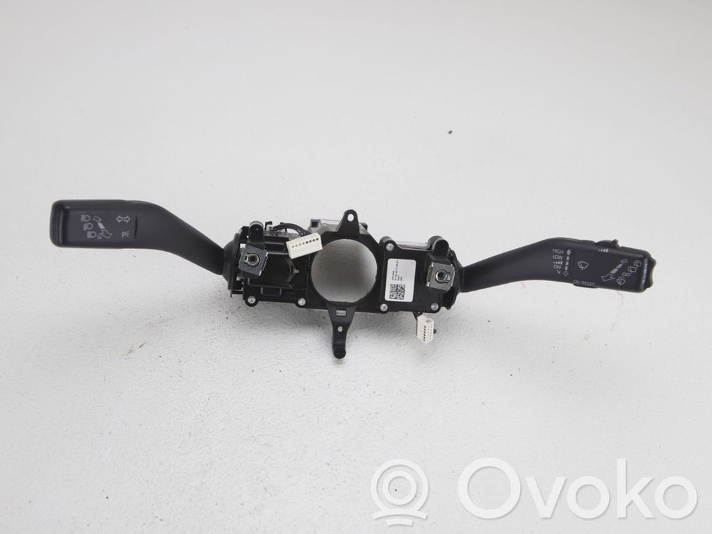 Volkswagen Tiguan Wiper turn signal indicator stalk/switch 