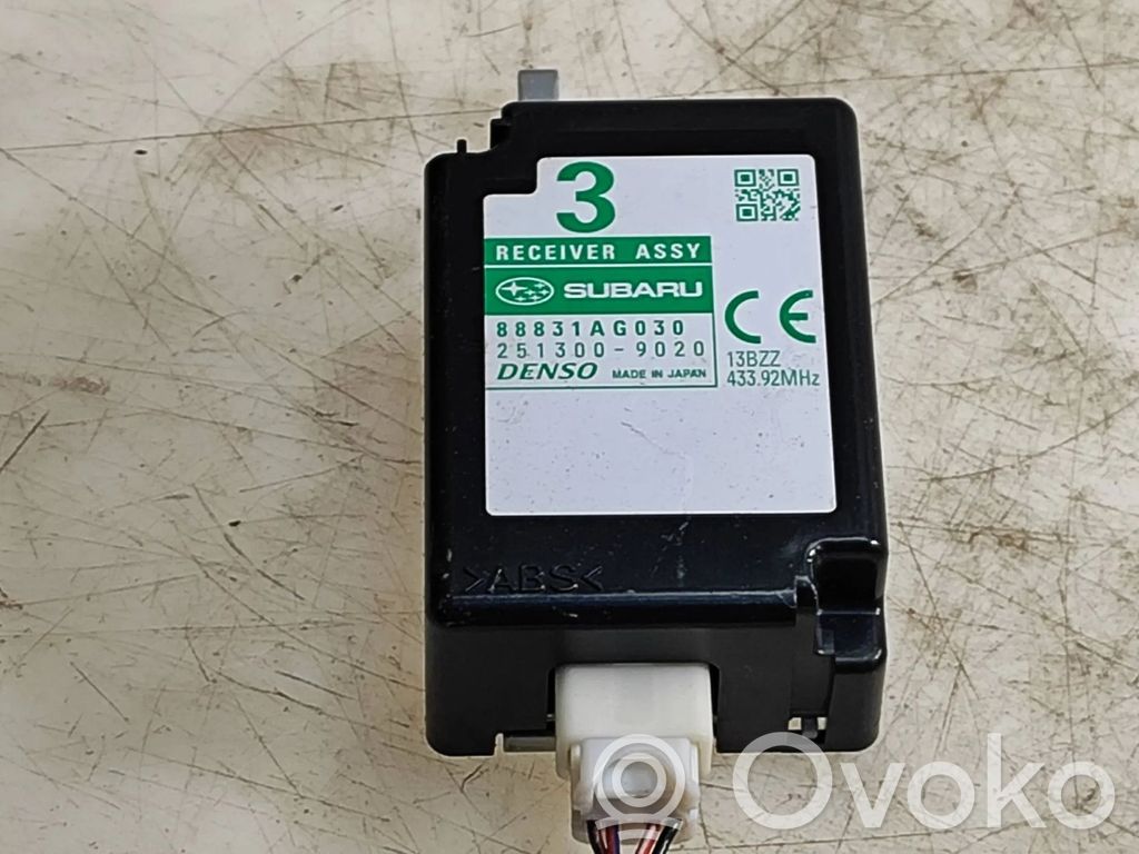Subaru Impreza III Antenna control unit 