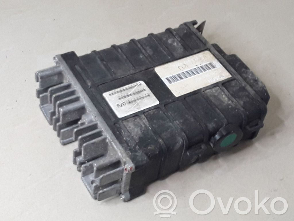 Volkswagen Golf III Engine control unit/module 