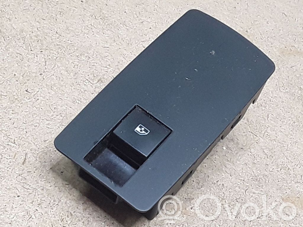 Opel Insignia A Electric window control switch 