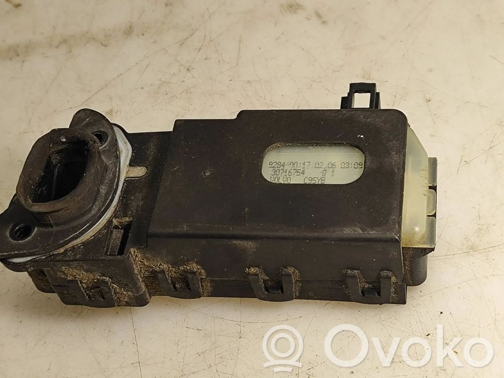 Volvo S40 Fuel tank cap lock 