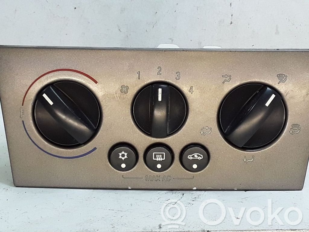 Opel Meriva A Climate control unit 