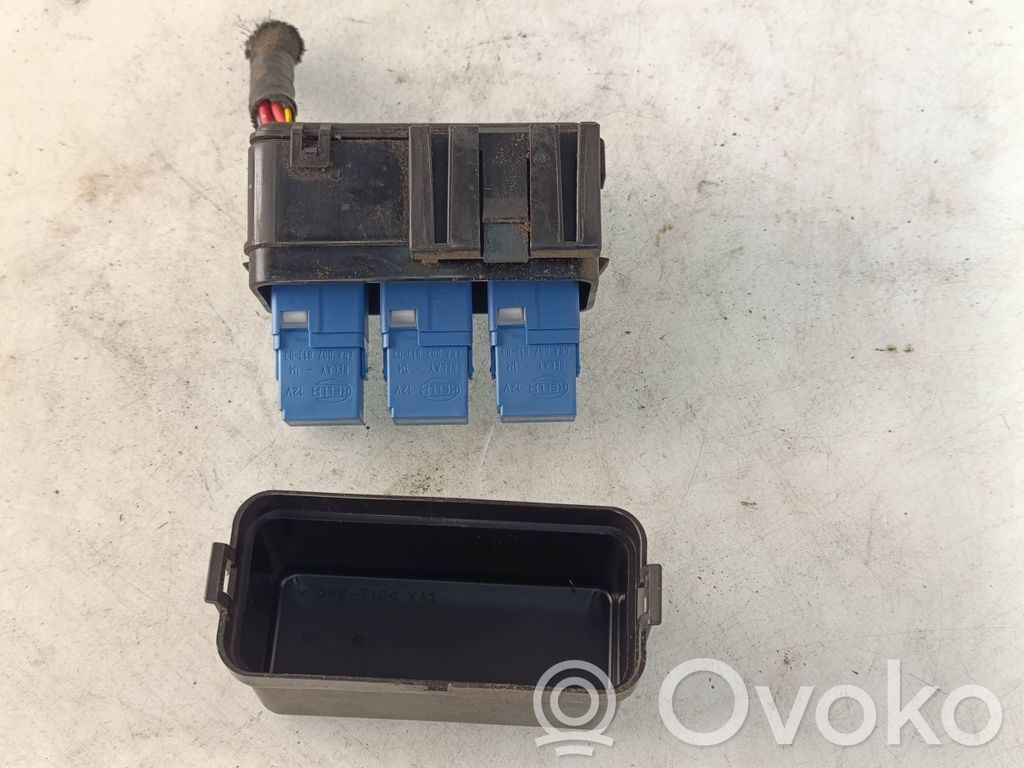 Renault Kadjar Relay mounting block 