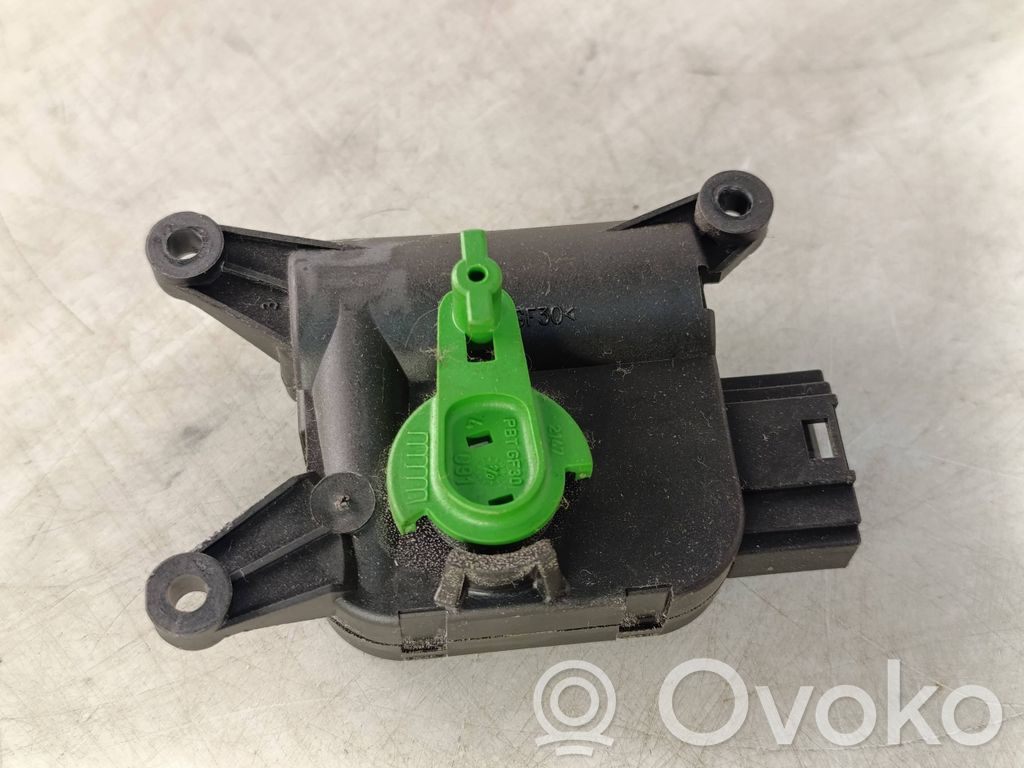 Audi A4 S4 B7 8E 8H Tuloilmaventtiilin käyttömoottori 