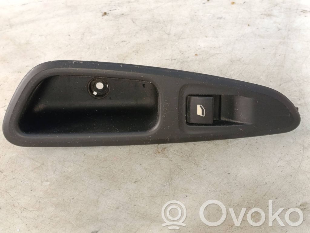 Peugeot 308 Electric window control switch 