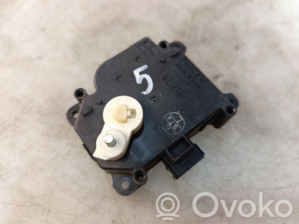 Lexus IS 220D-250-350 Silniczek nagrzewnicy 