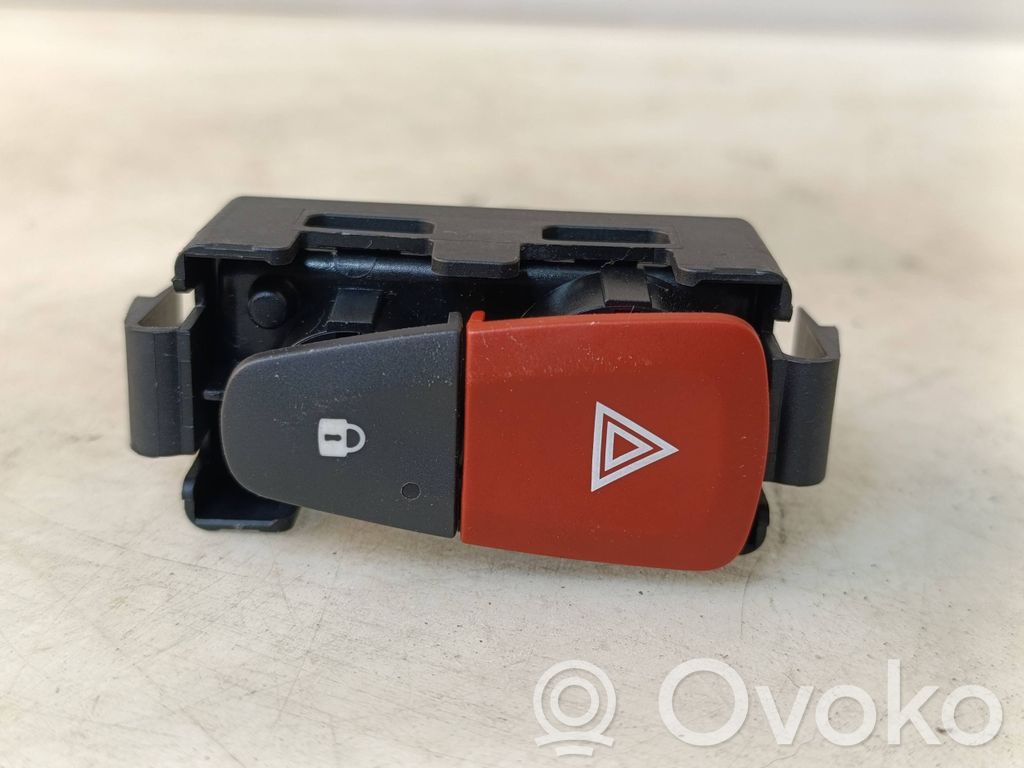 Renault Scenic III -  Grand scenic III Hazard light switch 