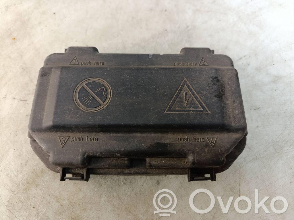 BMW 4 F32 F33 Fuse box cover 