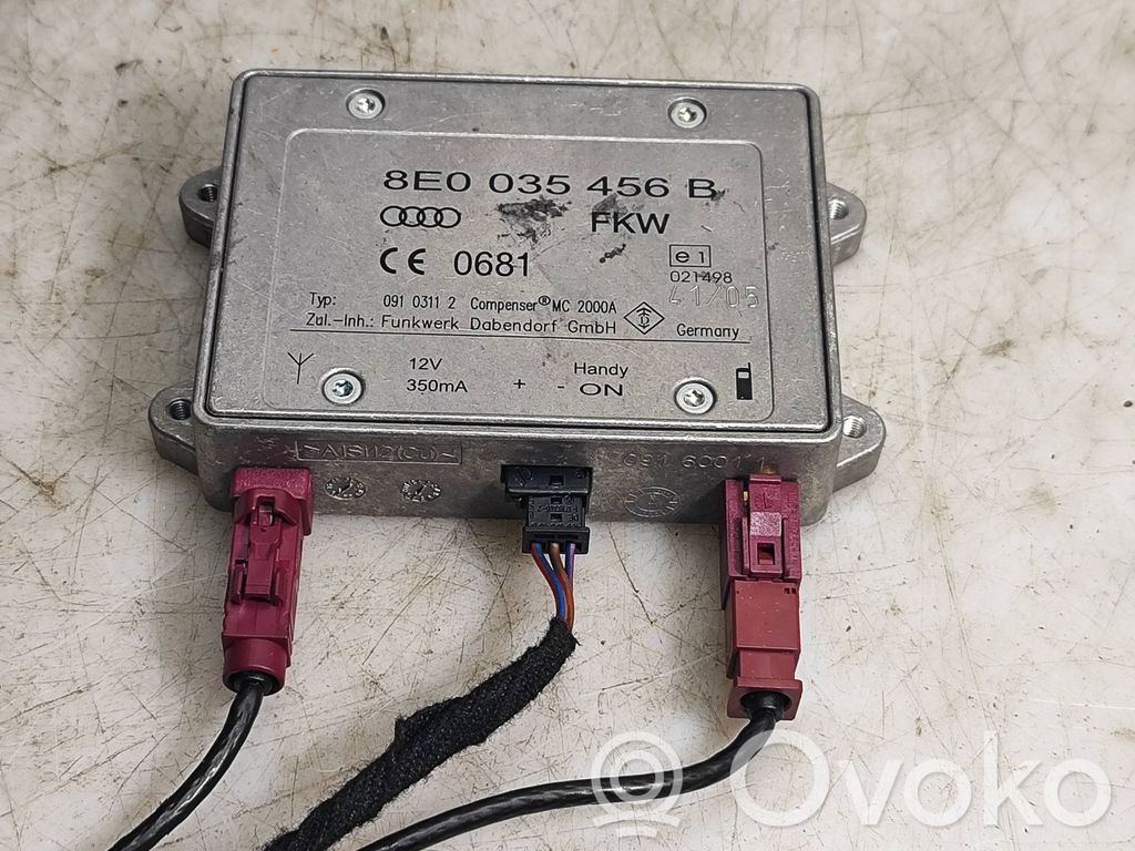 Audi A6 S6 C6 4F Antenos stiprintuvas 