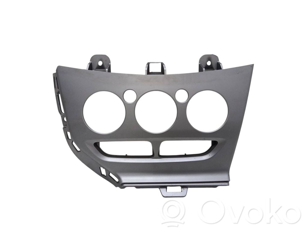 Ford Focus Climate control/heater control trim 