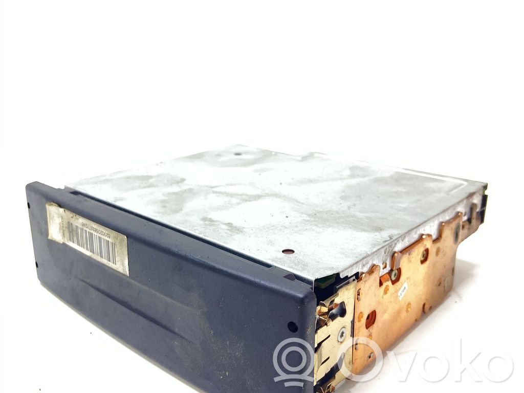 Renault Laguna II Sound amplifier 