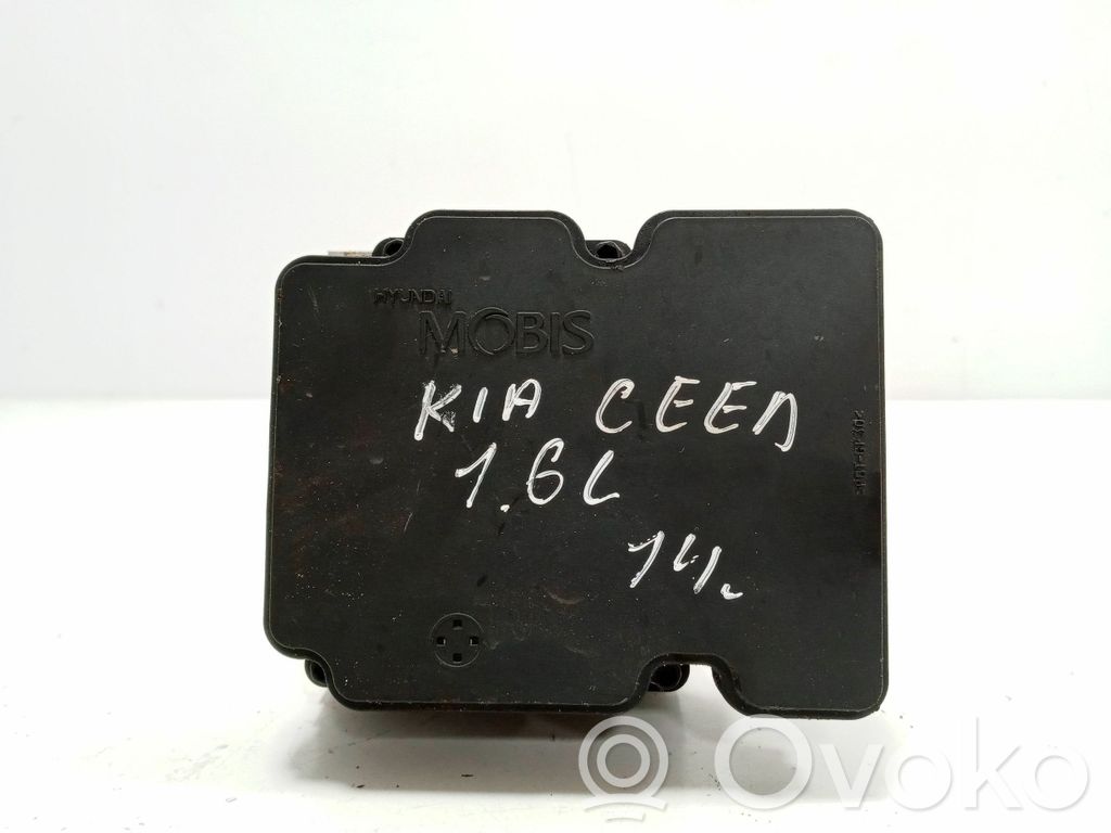 KIA Ceed Блок ABS 