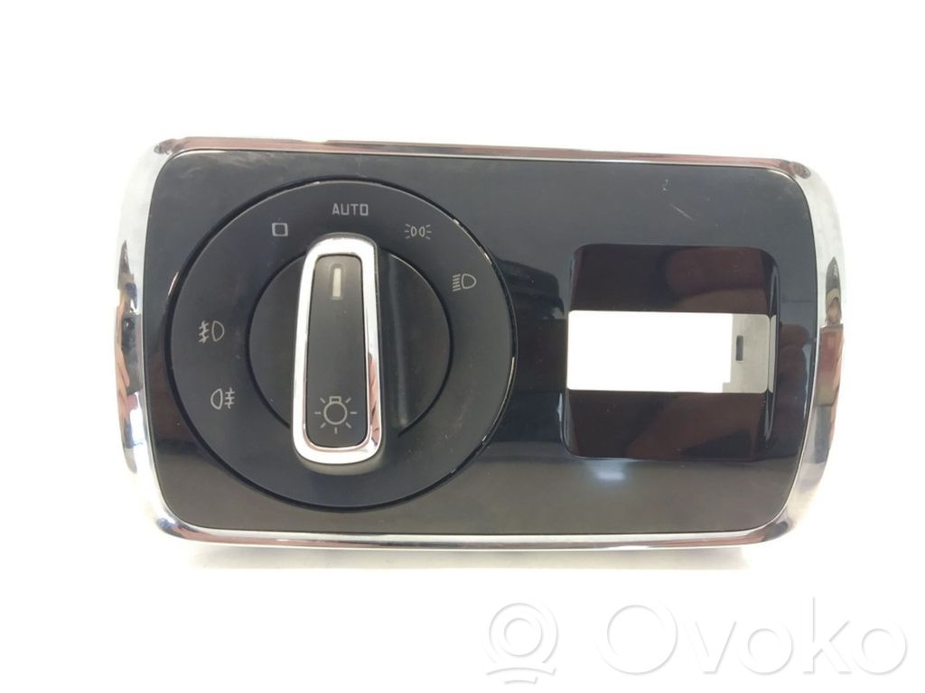 Skoda Superb B6 (3T) Light switch 