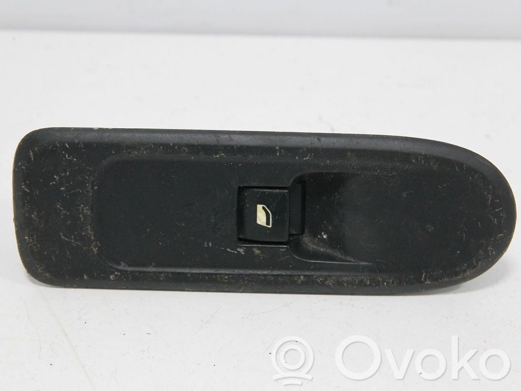 Electric window control switch   96661002XT,96661002XT,53269815