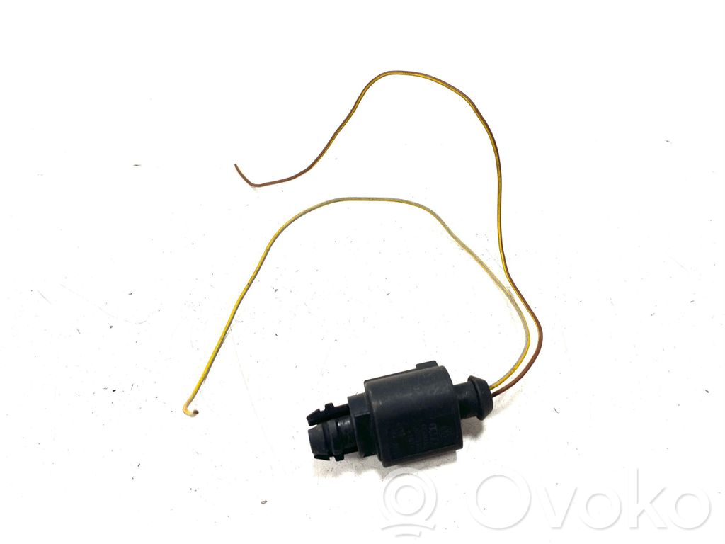 Audi A4 S4 B6 8E 8H Outside/exterior temperature sensor 